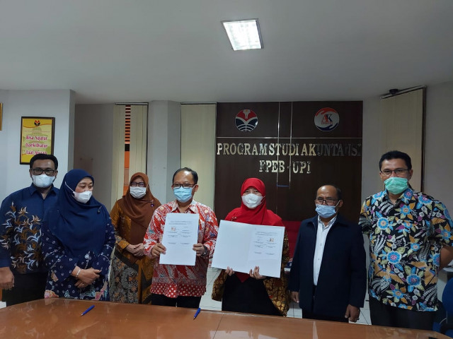 The Signing of Cooperation Agreement of UPI and UNRI Accounting Study Program